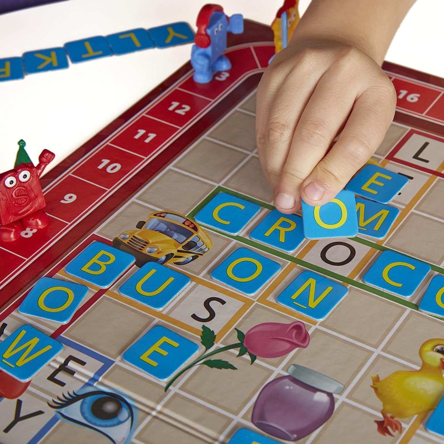 Scrabble Junior Board Game | 2-4 Players | Family Educational Word Games for Kids | Back to School Gifts for Classroom | Ages 5+