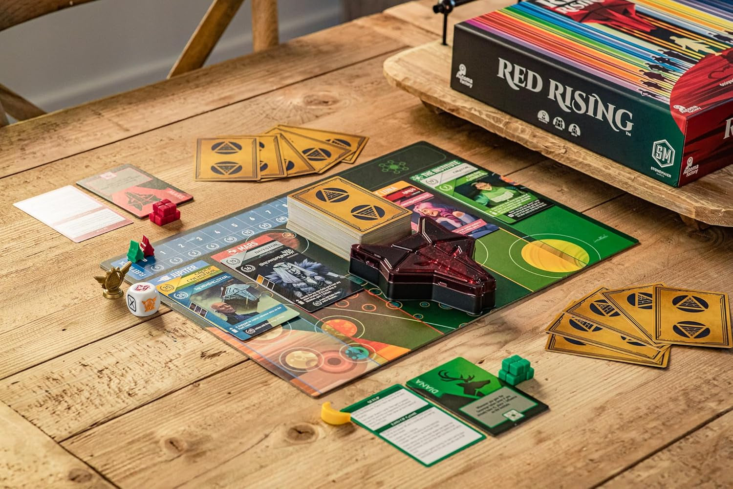 : Red Rising | a Competitive Strategy Game Based on the Novels from Pierce Brown | Craft a Hand of Powerful Characters from the World of Red Rising | 1-6 Players, 60 Mins, Ages 14+